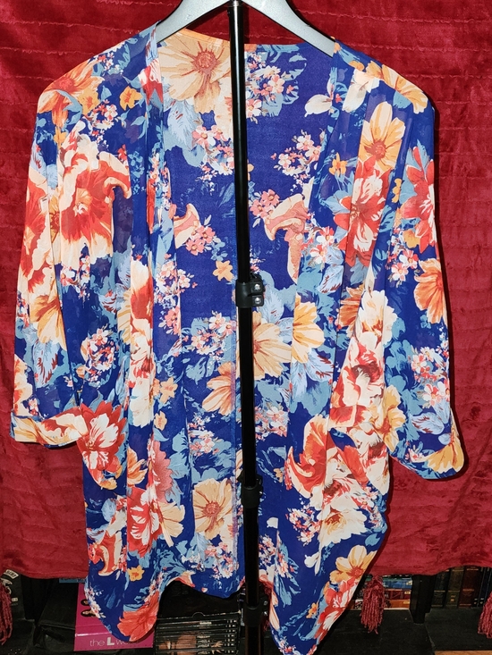 Jackets & Blazers - Floral Open-Front Kimono Jacket in Blue and Coral